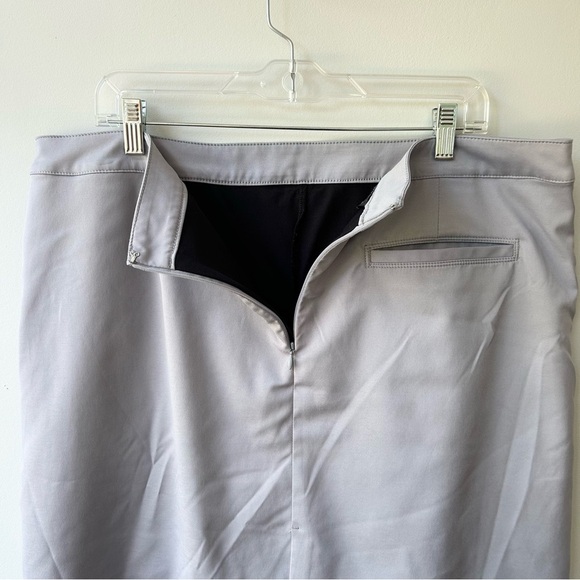 PGA Tour women’s golf skort - Picture 5 of 8